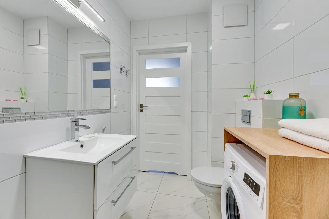 Platinium Nadmorski Dwor Residence Gdansk Exterior photo